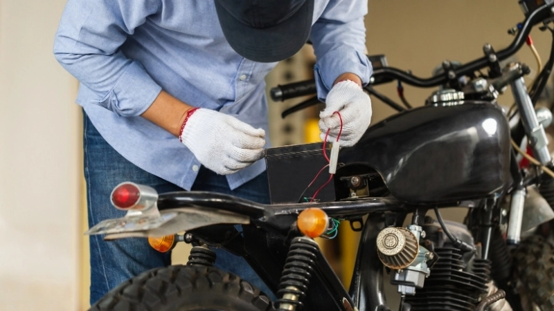 Nguyên nhân khiến acquy xe máy yếu