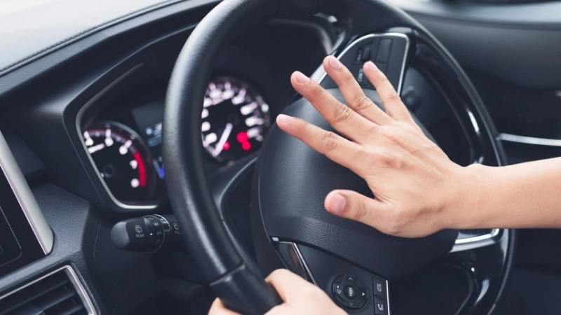 Cách khắc phục tình trạng còi ô tô không kêu