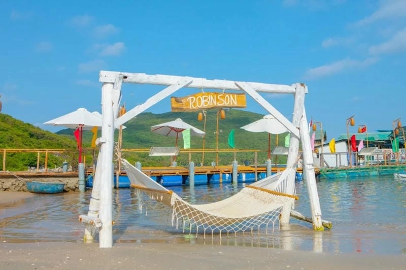 Đón bình minh Đảo Robinson