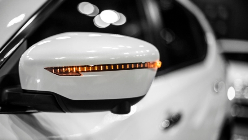 Lưu ý khi sử dụng đèn xi nhan ô tô