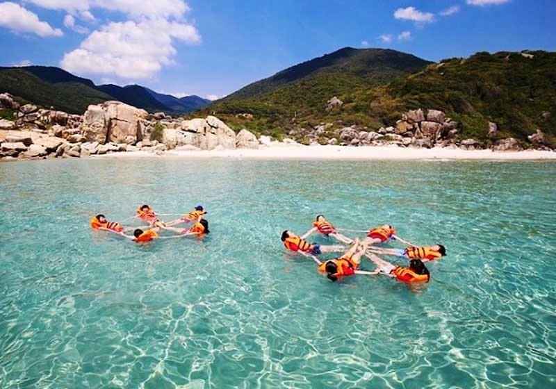 Khám phá trải nghiệm thú vị tại Hòn Chảo Huế