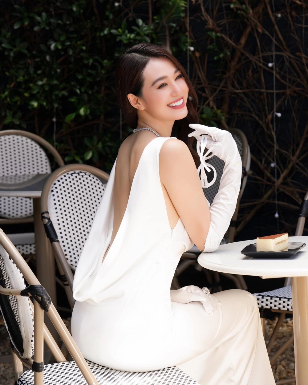 Ca sĩ Khánh My và những lần lấn sân sang lĩnh vực âm nhạc