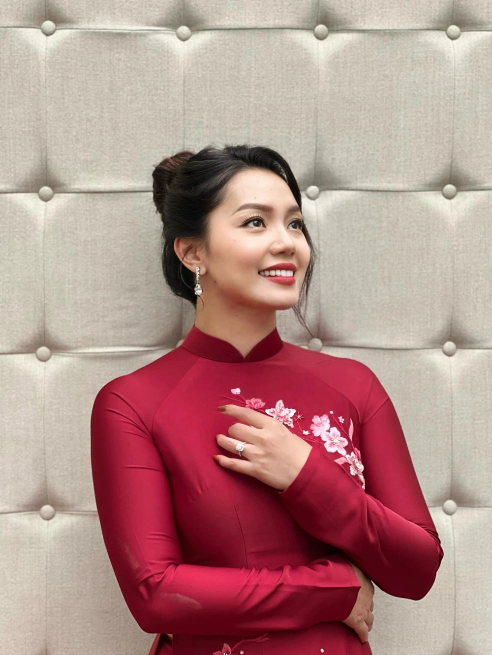 Lời bài hát Nguyễn Ngọc Anh Triệu đóa hoa hồng và bản cover kinh điển