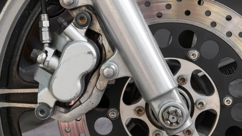 Cách xử lý khi phanh xe máy kêu