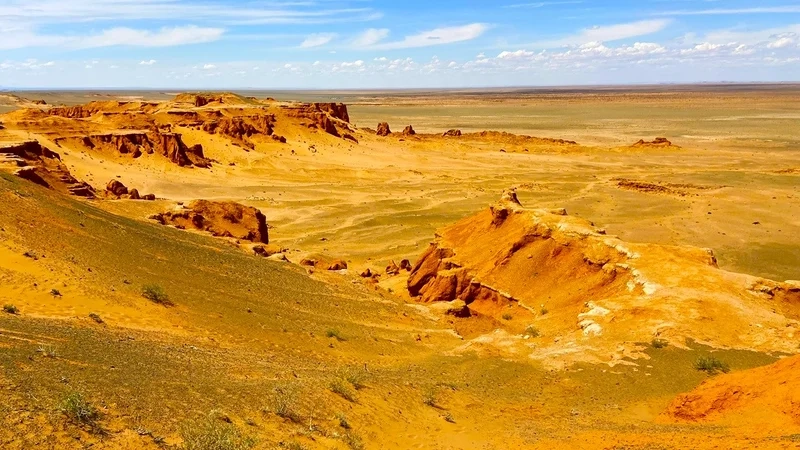 Khám phá đất rộng và cảnh đẹp sa mạc gobi mông cổ