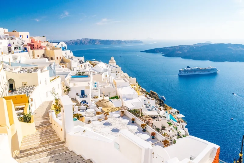 Trải nghiệm kỳ nghỉ tuyệt vời tại đảo santorini hy lạp