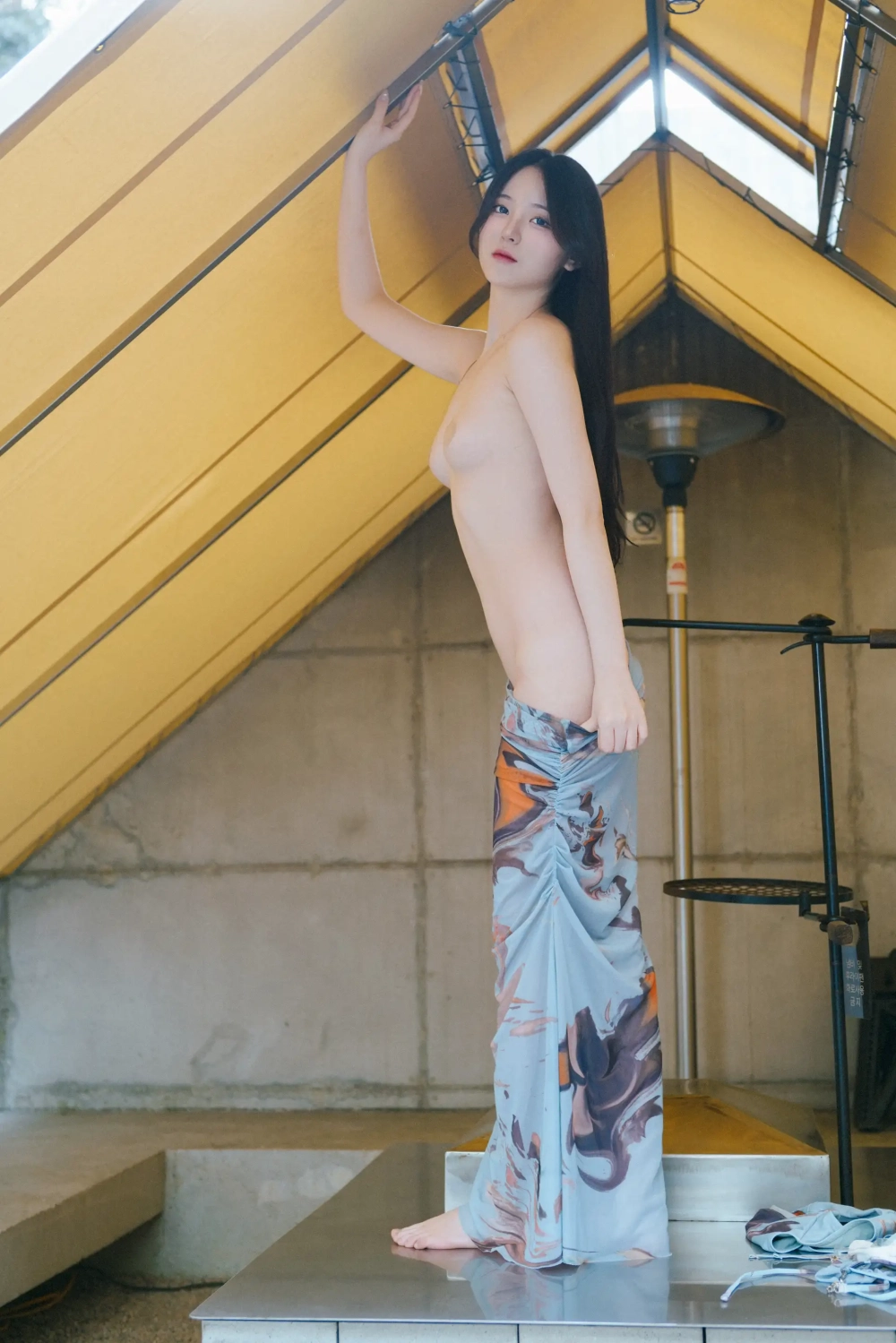 Ảnh gái xinh khỏa thân 18+ làn da mịn màng sexy đầy sức hút