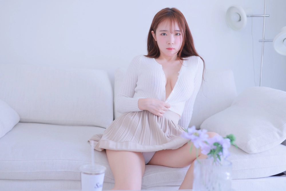 Ảnh vú gái mới lớn nóng bỏng quyến rũ mới lớn vú