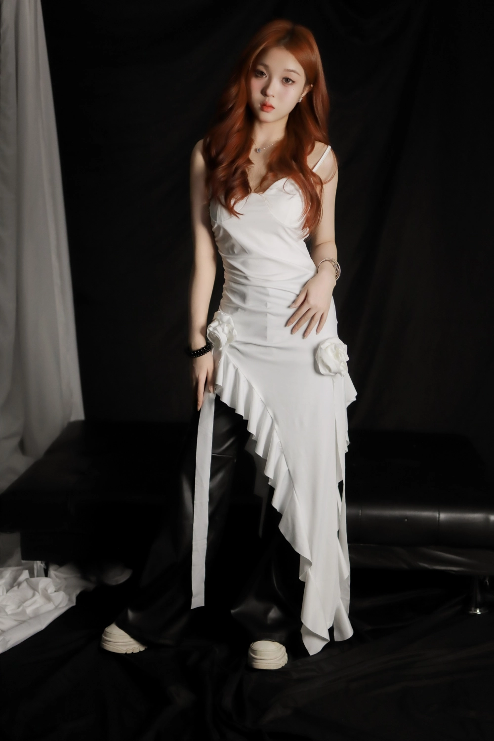 Gái xinh vú to dâm nóng bỏng cuốn hút nước dâm tuôn ướt sàn nhà