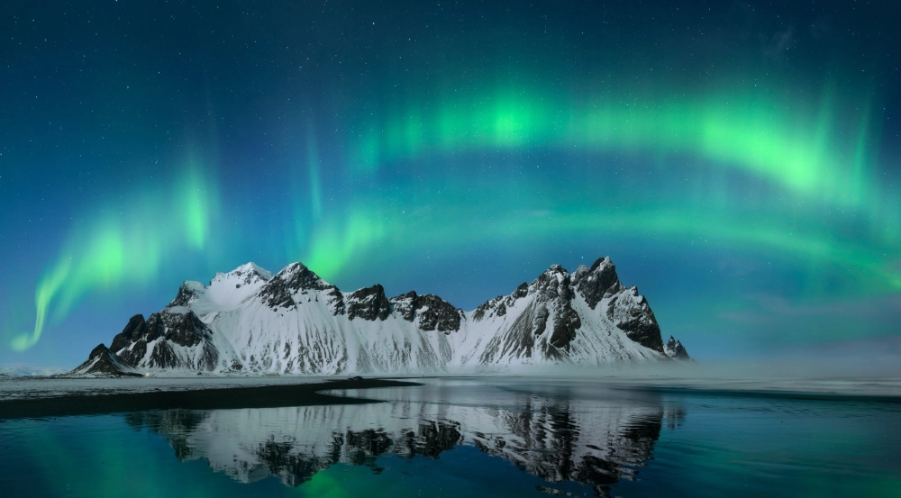 Cực quang Iceland thu hút du khách toàn thế giới