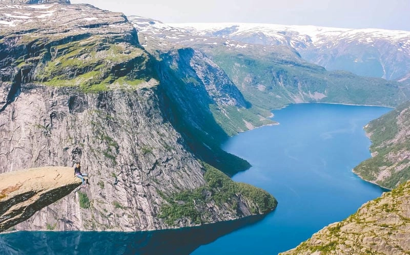 Địa danh núi Trolltunga nổi tiếng toàn cầu