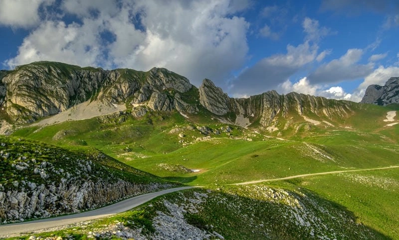 Núi Durmitor mùa đẹp nhất thu hút du khách