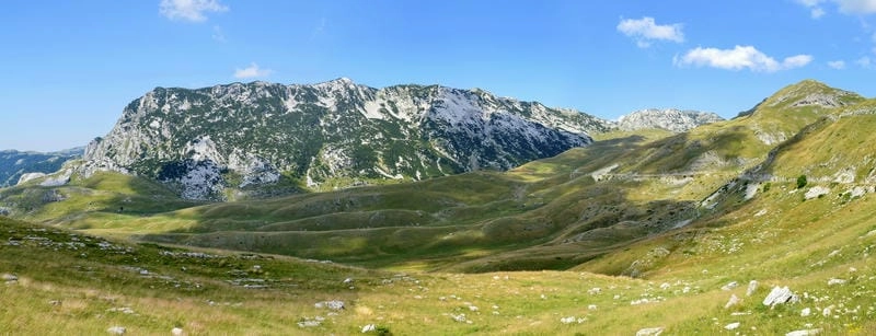 Núi Durmitor châu Âu mang vẻ đẹp hoang dã