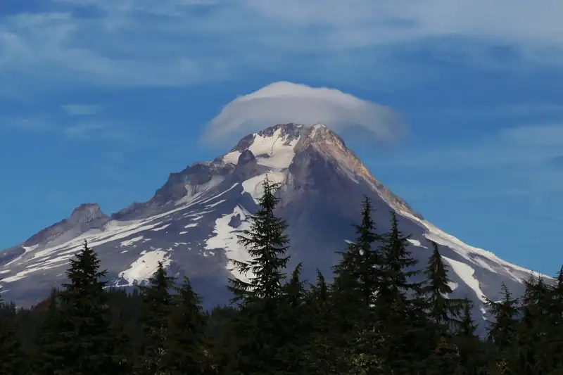 Địa điểm nổi tiếng núi Mount Hood của bang Oregon