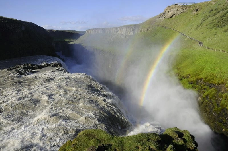 Thác Gullfoss được yêu thích bởi sự hùng tráng