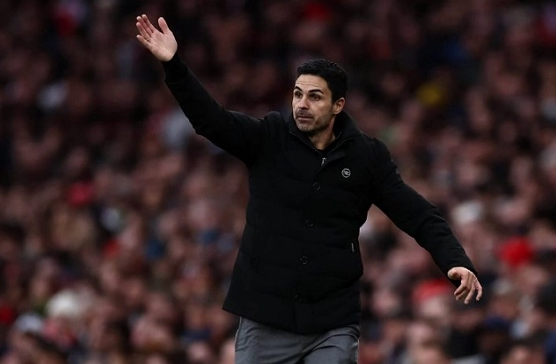 Bầu không khí căng thẳng trong một trận đấu có sự góp mặt của Nuno Tavares