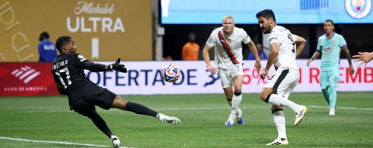 İlkay Gündoğan ghi một trong hai bàn thắng cho Manchester City mang về chiến thắng trước Al Ain tại Club World Cup