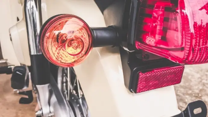 Những lỗi phổ biến khiến đèn xi nhan xe máy không hoạt động