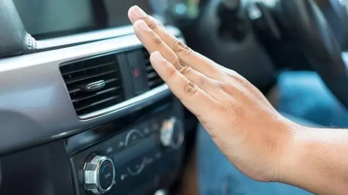 Tìm hiểu lý do khiến hệ thống điều hòa ô tô không mát