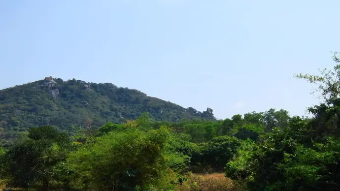 Khám phá thiên nhiên qua ảnh núi Ông Két cực ấn tượng