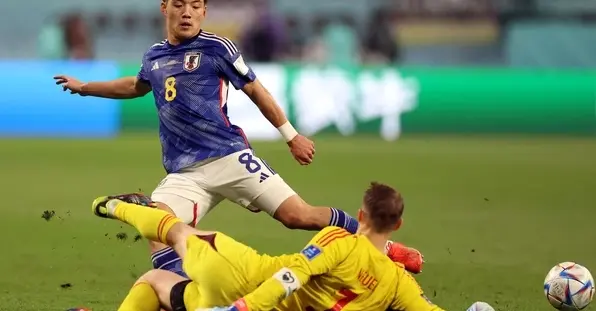 Sự Thật Về Nguồn Gốc Cầu Thủ Ritsu Doan Ngôi Sao Cánh Phải Đội Tuyển Nhật Bản