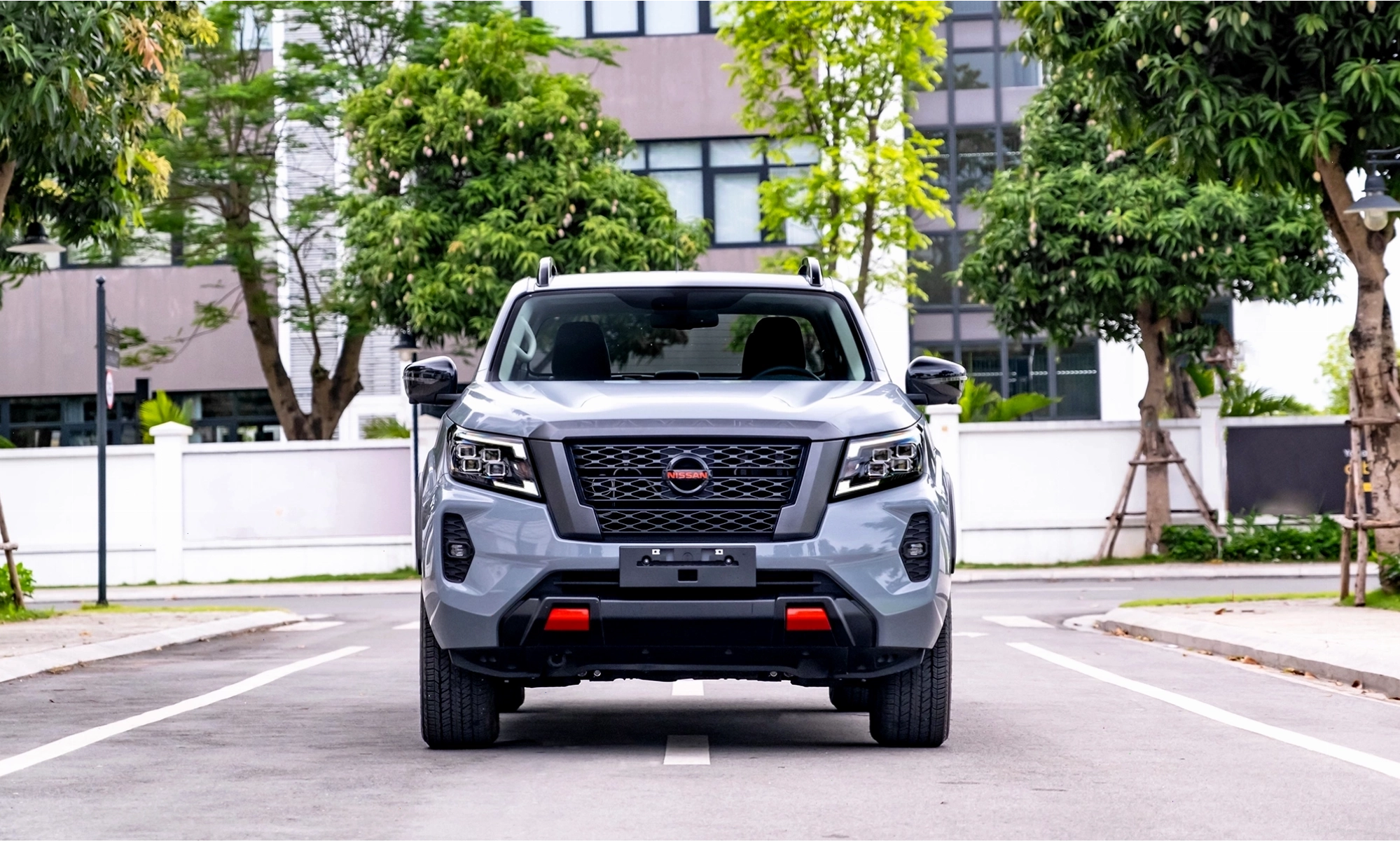An toàn trên Nissan Navara 2025