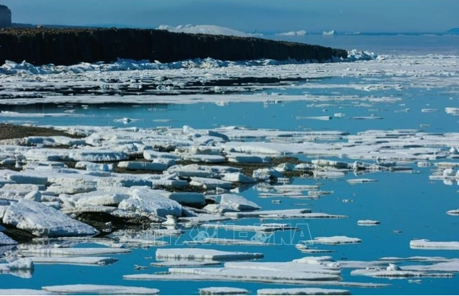 Băng tan ở Greenland góp phần làm mực nước biển dâng cao