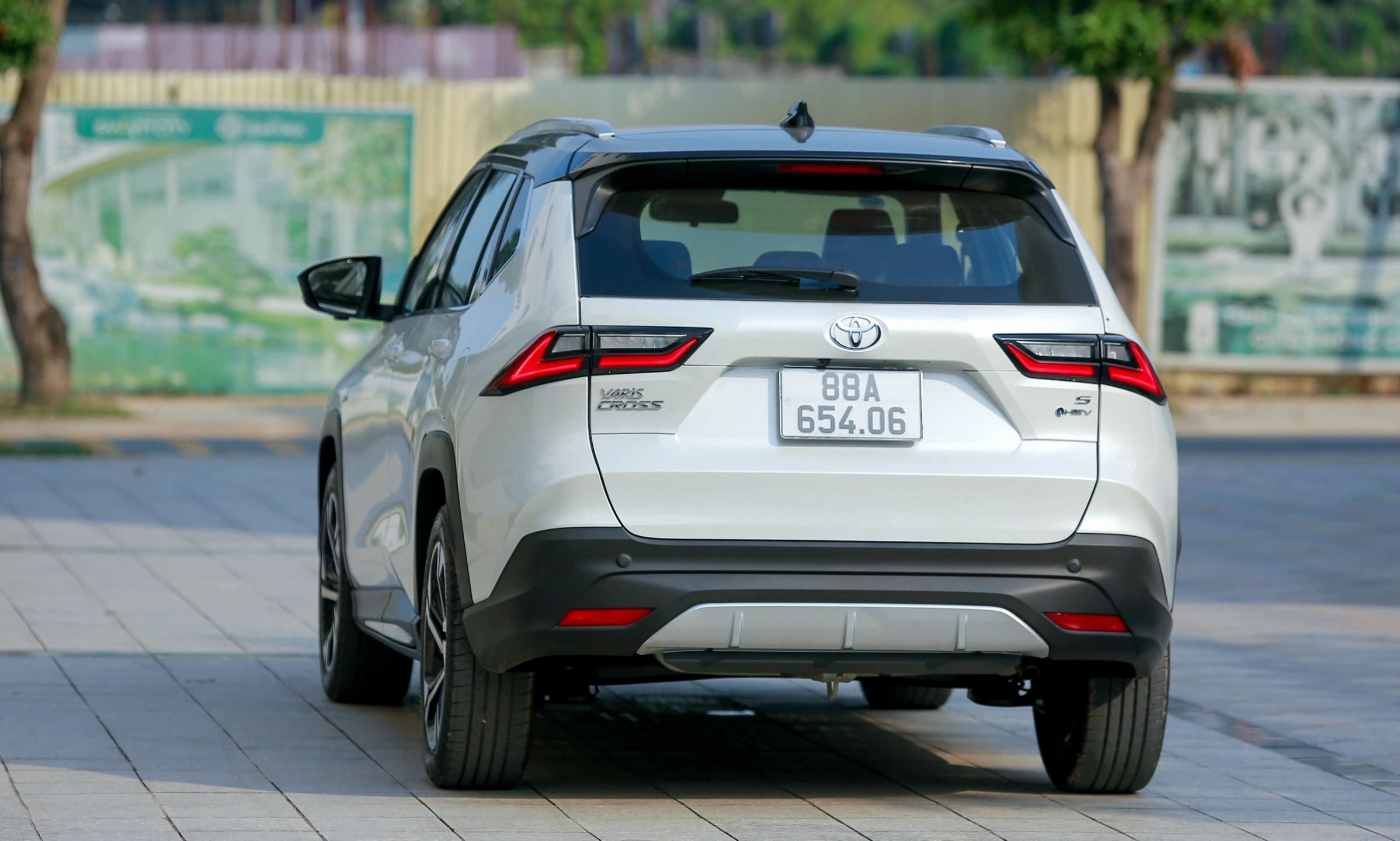 Cận cảnh tay nắm cửa Toyota Yaris Cross