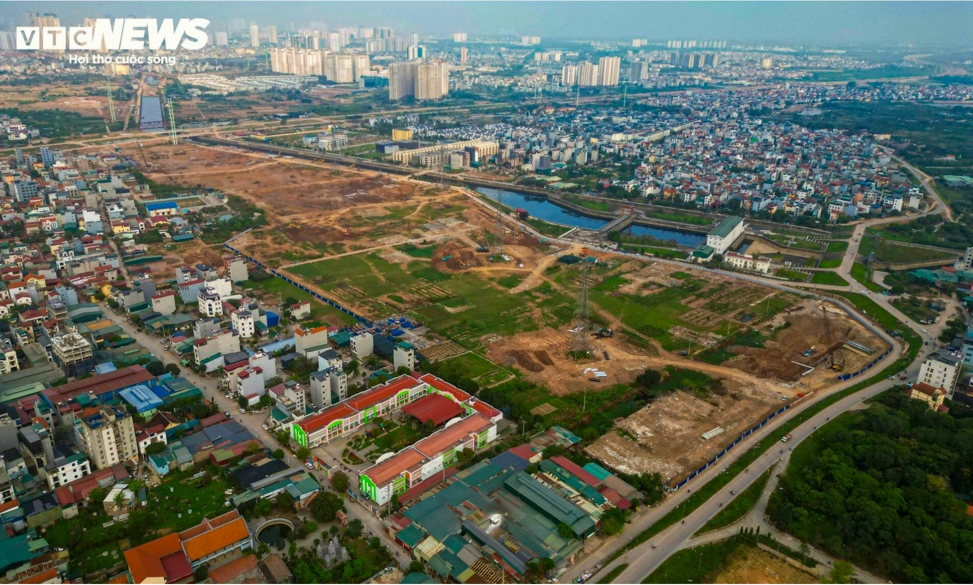 Cận cảnh tiến độ thi công hồ điều hòa Yên Nghĩa 1
