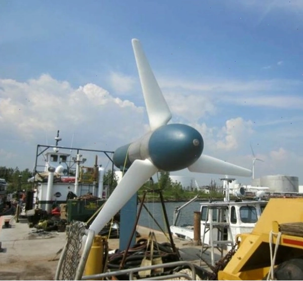 Cận cảnh tuabin thủy triều đang hoạt động dưới lòng biển