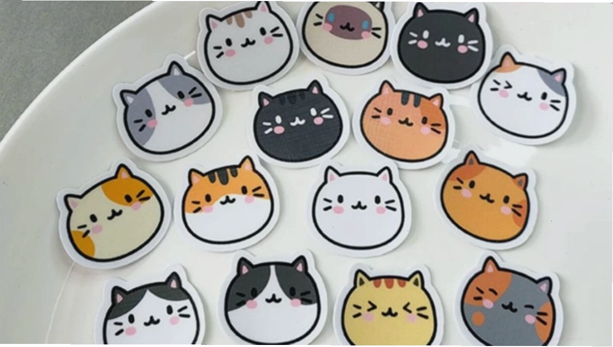 Chú mèo anime với phong thái bí ẩn