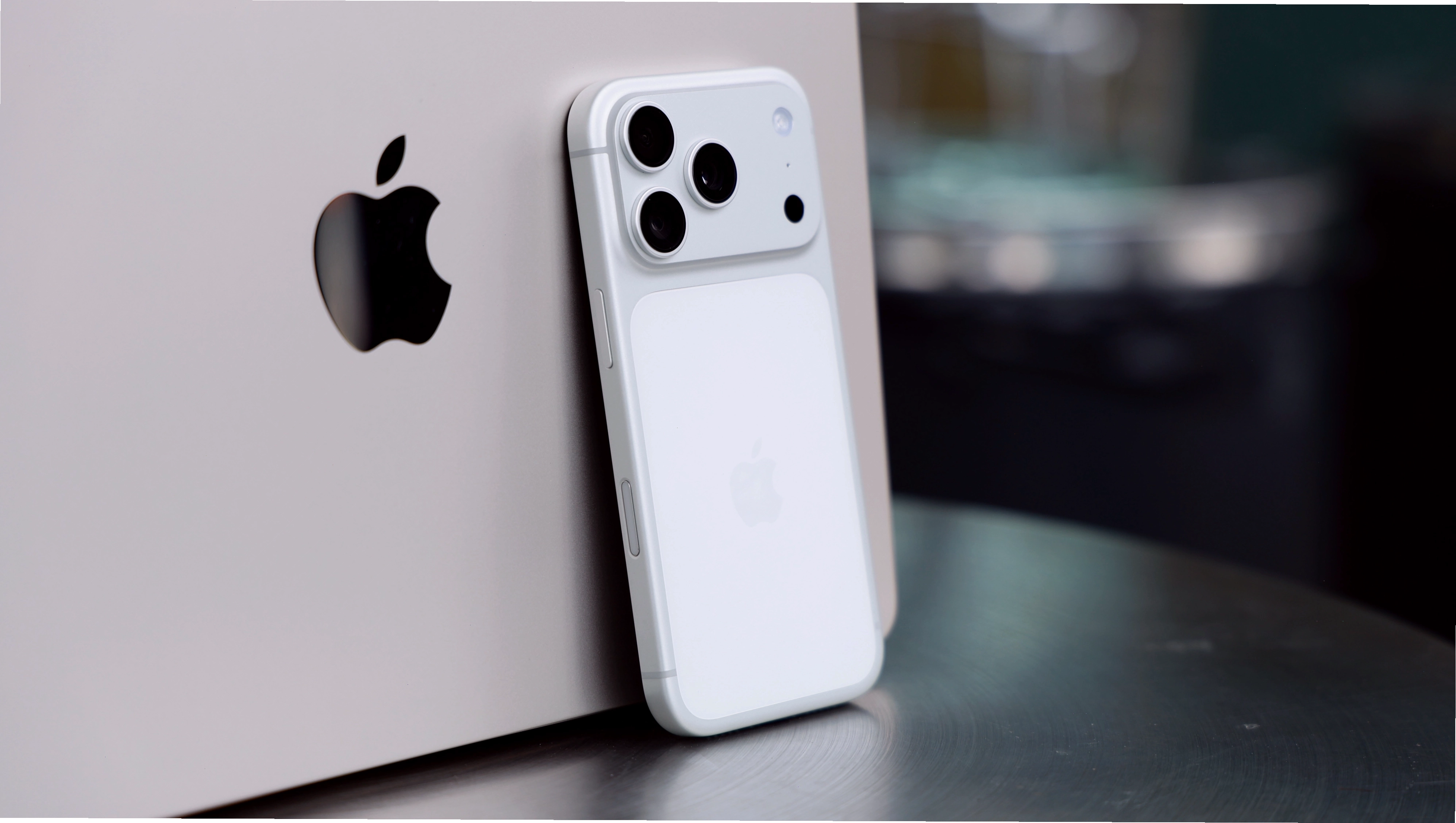Dynamic Island iPhone 15 là gì? Hình ảnh thực tế Dynamic Island trên iPhone 15