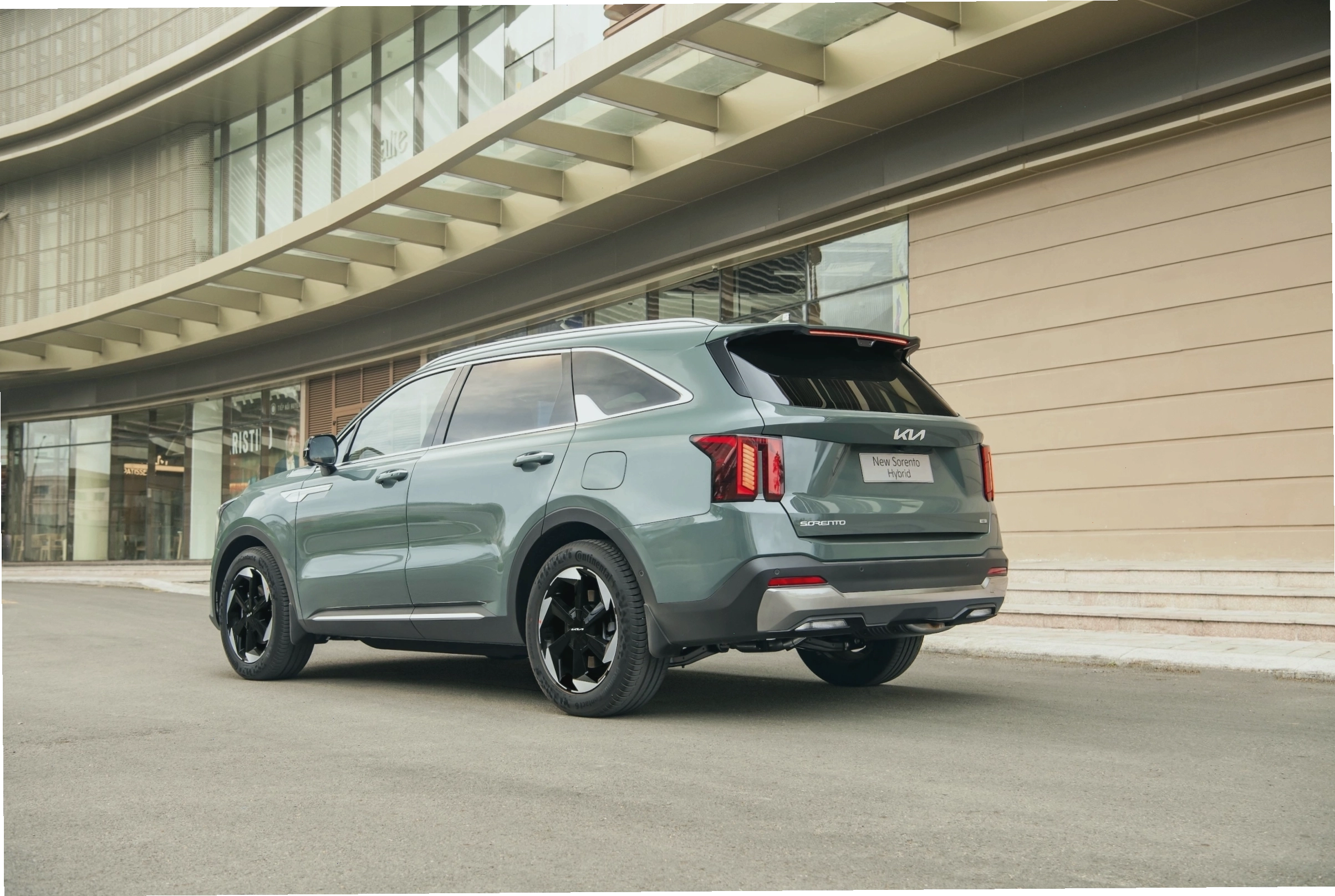 Giá bán và các phiên bản của Kia Sorento 5 chỗ 2026