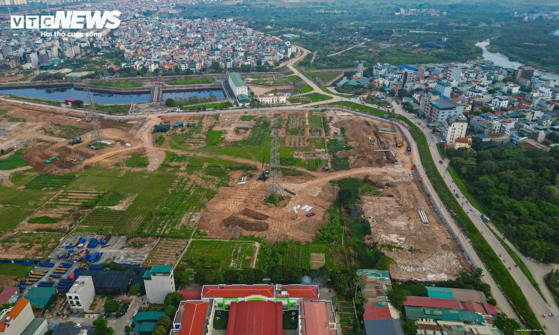 Hệ thống thoát nước phức tạp đang dần hoàn thiện