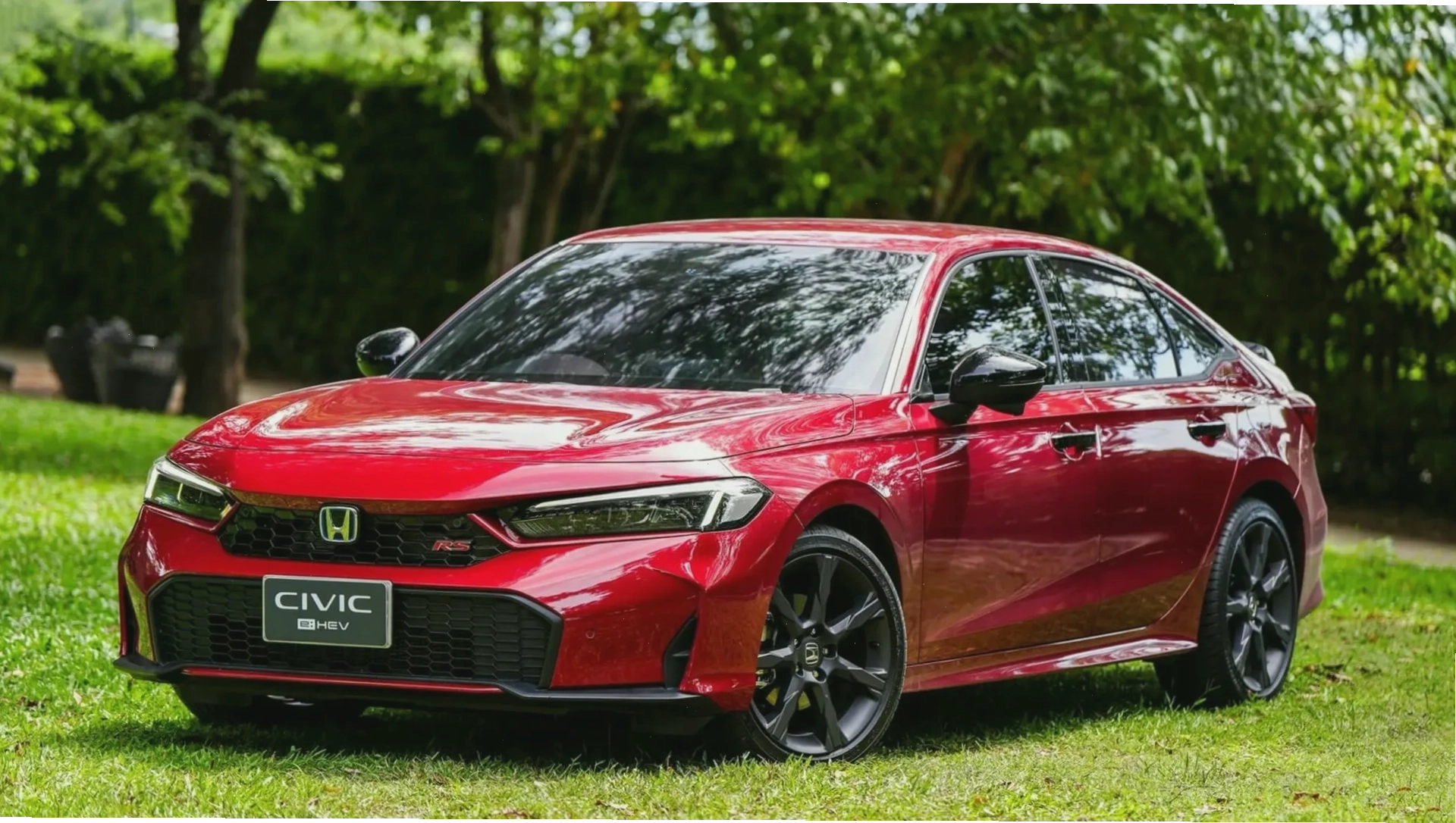 Honda Civic - xe 4 bánh thể thao và hiện đại