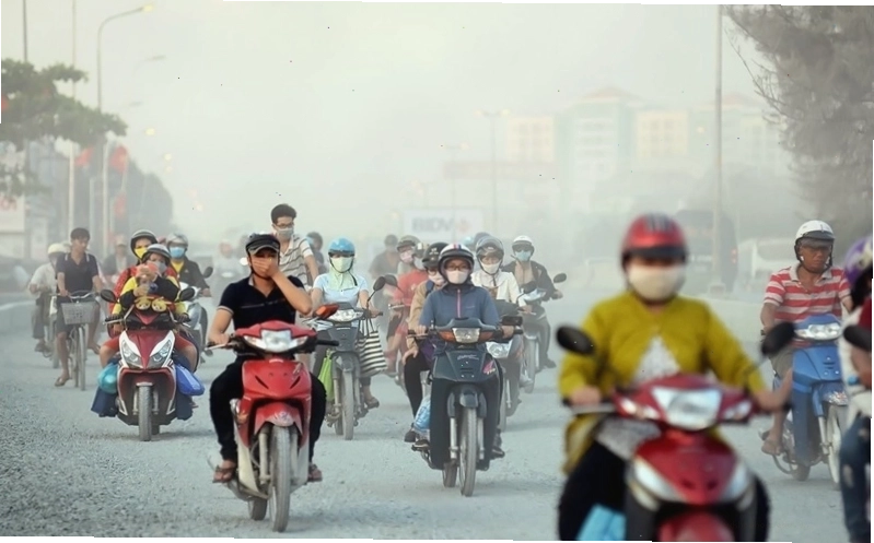 Khí thải từ phương tiện giao thông gây ô nhiễm không khí