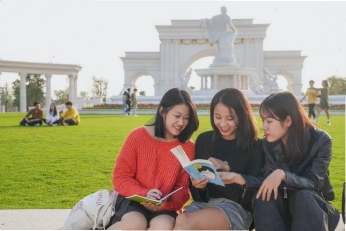 Minh họa các ứng dụng đa dạng của trí tuệ nhân tạo trong cuộc sống hiện đại
