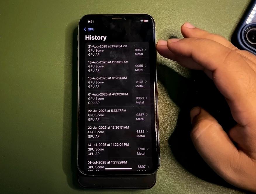 So sánh hiệu năng và pin iOS 18.6 với các phiên bản iOS trước