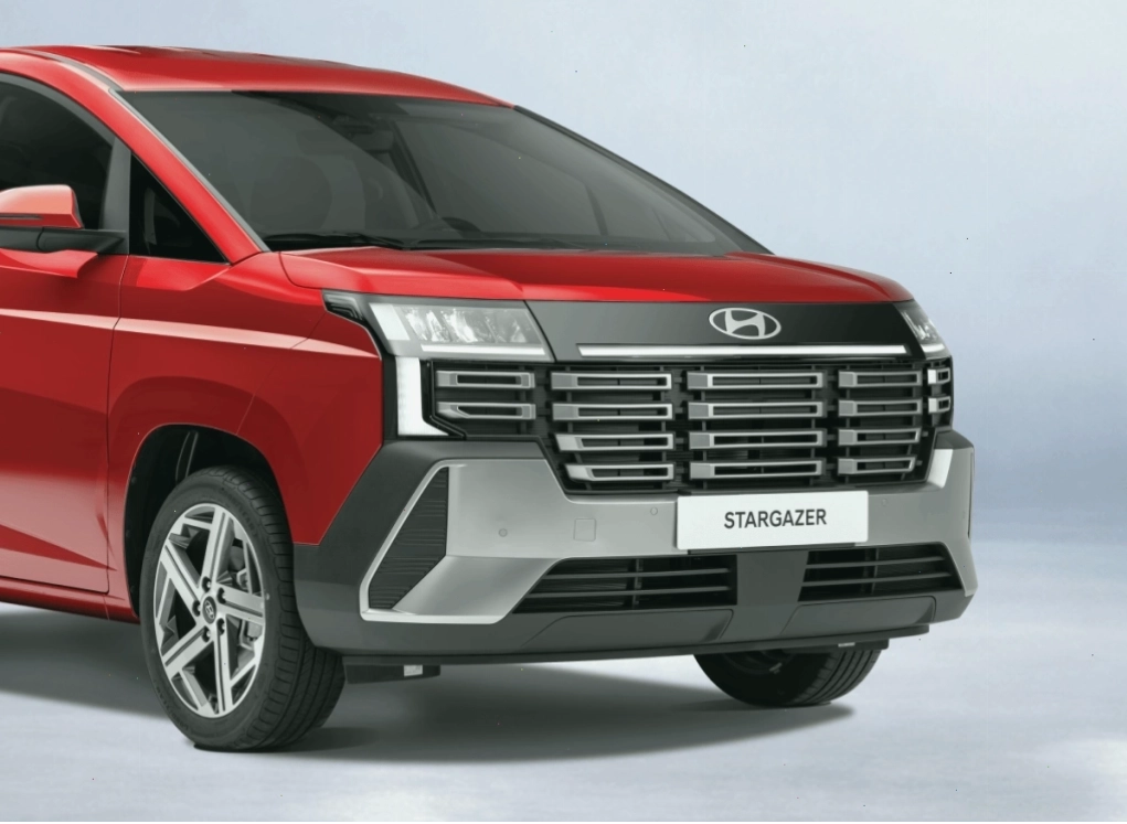 Thiết kế đèn pha và lưới tản nhiệt của Hyundai Stargazer