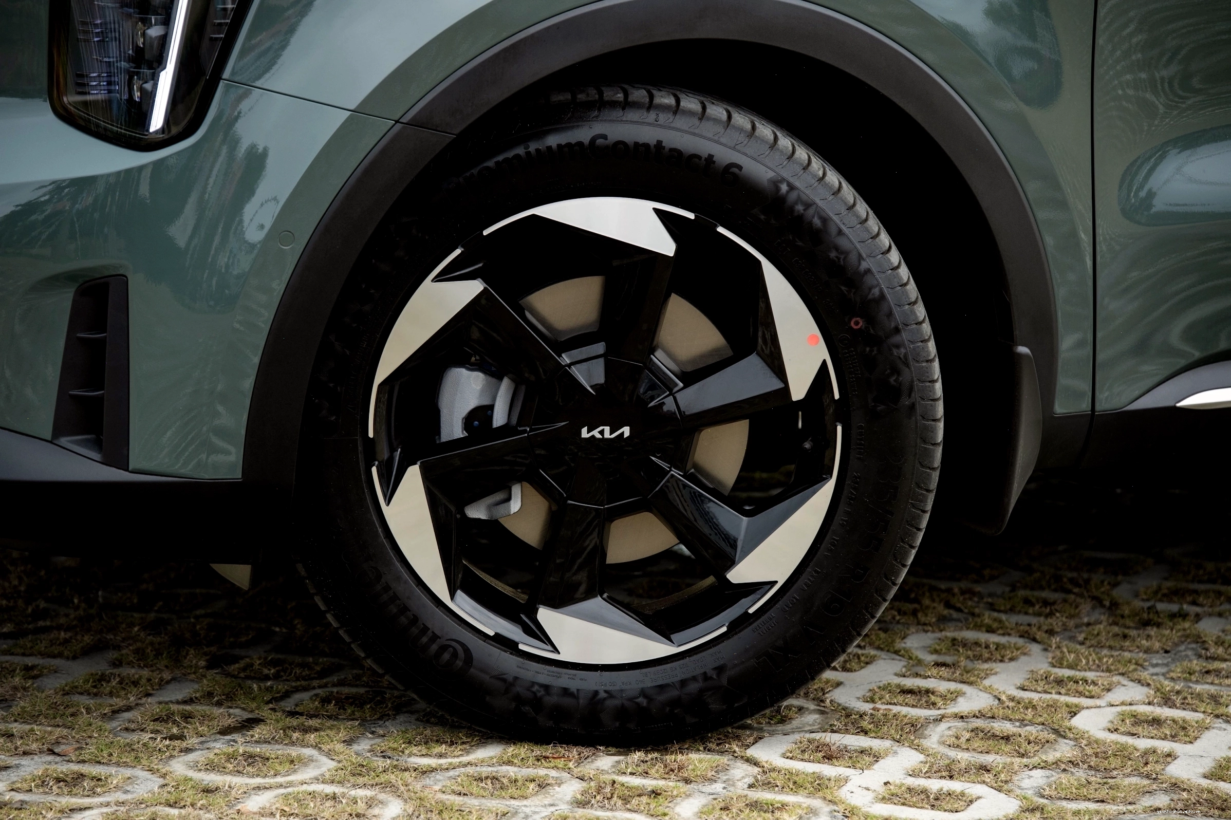 Tư vấn chọn mua Kia Sorento 5 chỗ phù hợp
