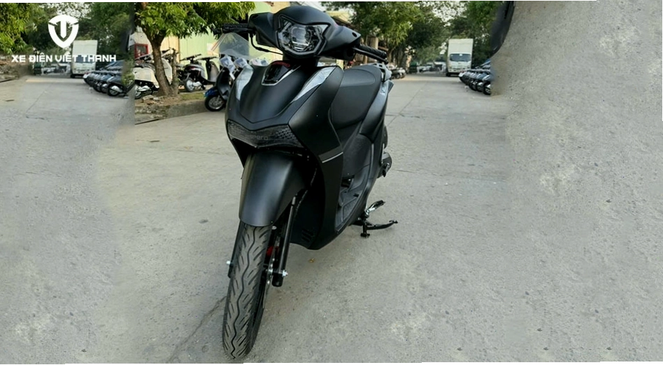 Xe Ga 50cc Espero Velia màu đen lịch lãm