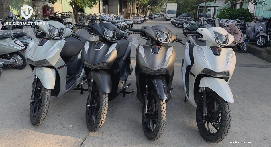 Xe Ga 50cc Espero Velia màu trắng trang nhã