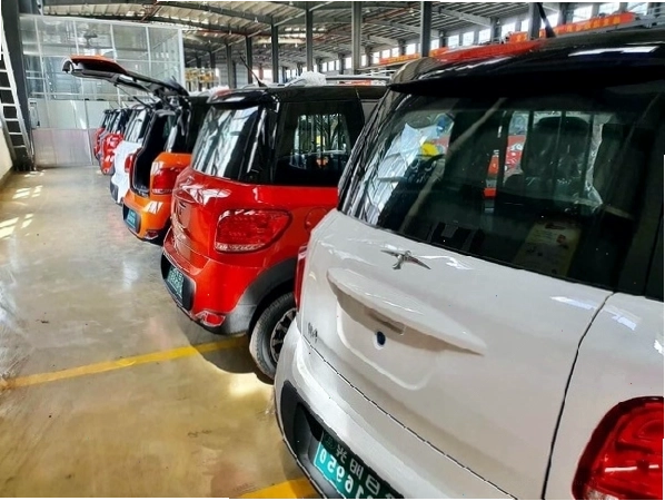 Xe ô tô điện mini có thể gặp khó khăn khi lưu thông tại Việt Nam