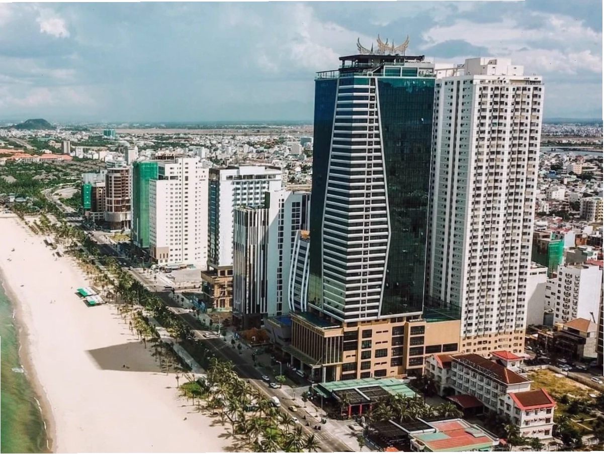 khách sạn Đà Nẵng gần bãi biển Mỹ Khê hiện đại