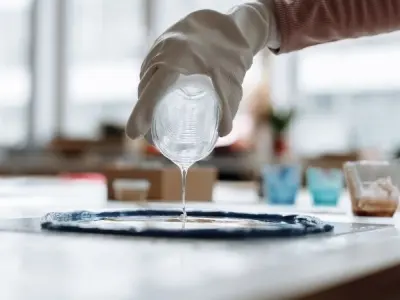 Vật liệu nano polymer siêu kỵ nước và ứng dụng thực tiễn