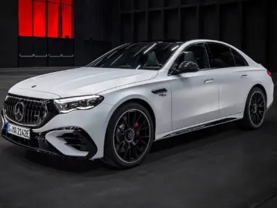Xe E-segment là gì? Khám phá đặc điểm nổi bật phân khúc