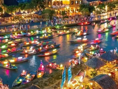 Ảnh phong cảnh phố cổ Hội An đẹp giữa dòng sông Hoài